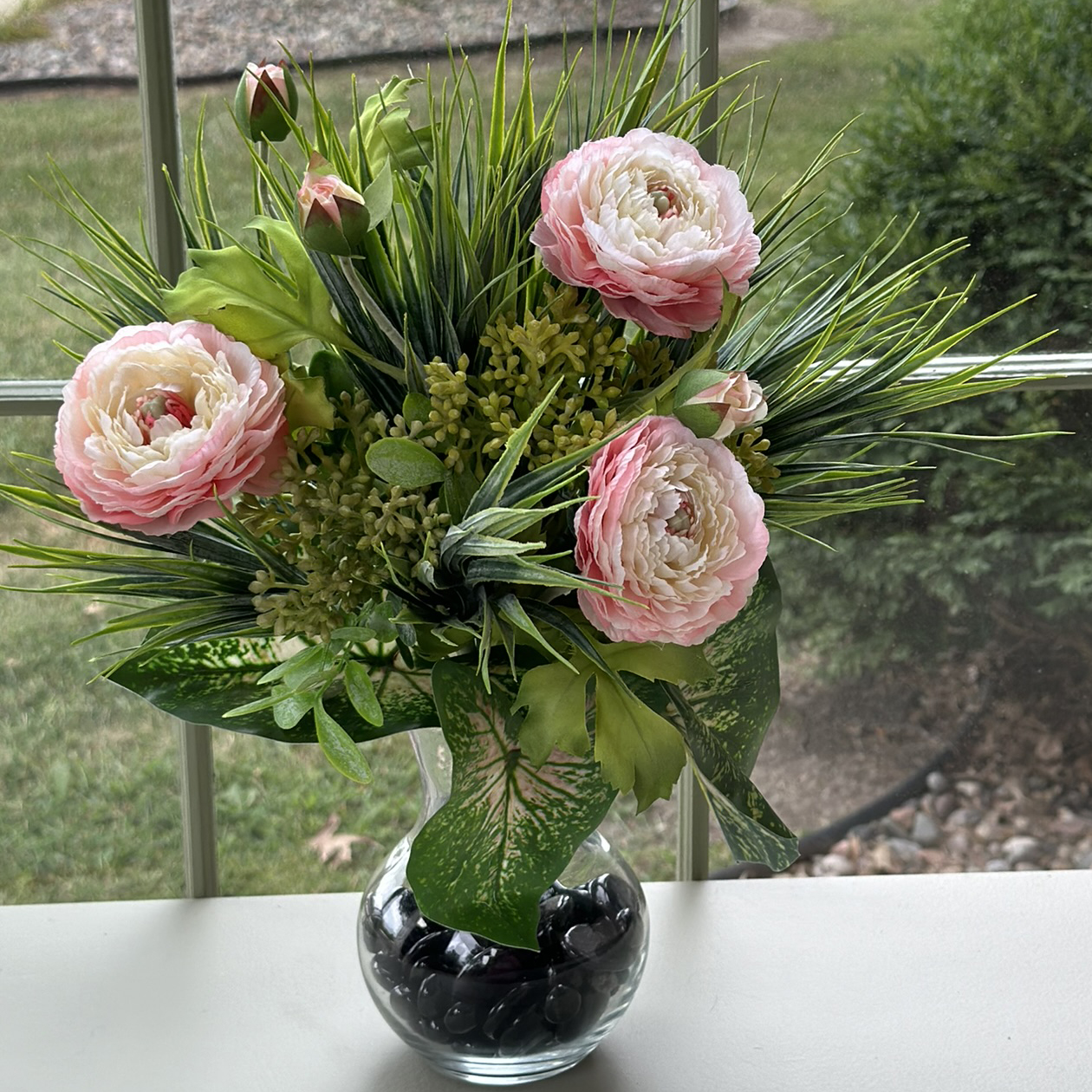 BOUQUET BLUSH RANUNCULUS